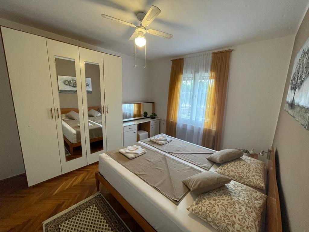 Апартаменты Apartman Pcelica Пула Экстерьер фото