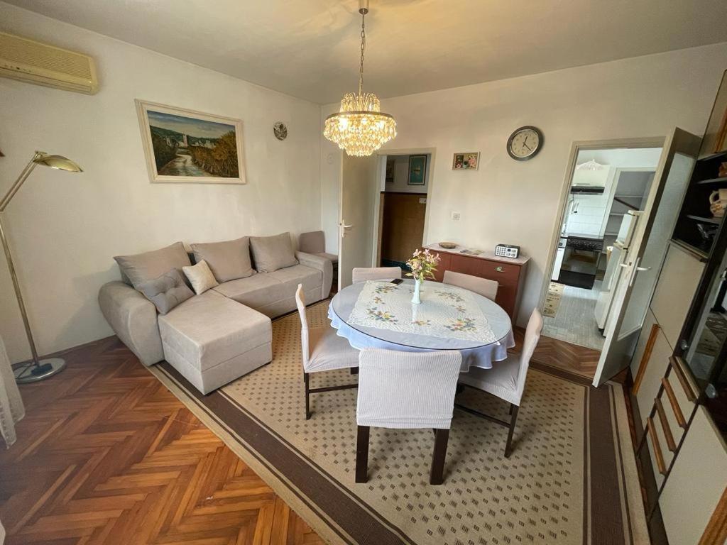 Апартаменты Apartman Pcelica Пула Экстерьер фото