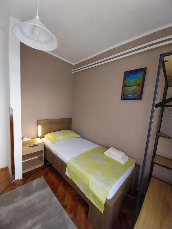 Апартаменты Apartman Pcelica Пула Экстерьер фото